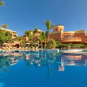 https://las-madrigueras.tenerifehoteles.net