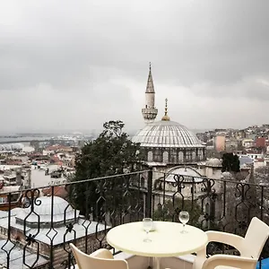 Sultanahmet Black Pearl , Istanbul Turkey