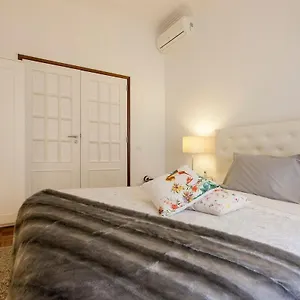 Ginjinha House - 4 - Bairro Alto - With Ac! Lisbon